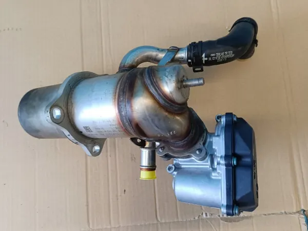 EGR-jäähdytin OEM 04L131512A Audi Q5 II 2.0TDI:lle image 7