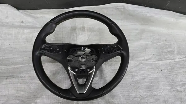 Multifunction Steering Wheel Opel Crossland X image 2