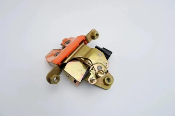 Bakluckelås OEM 1U6827501D för Skoda Octavia I Lift HB image 3