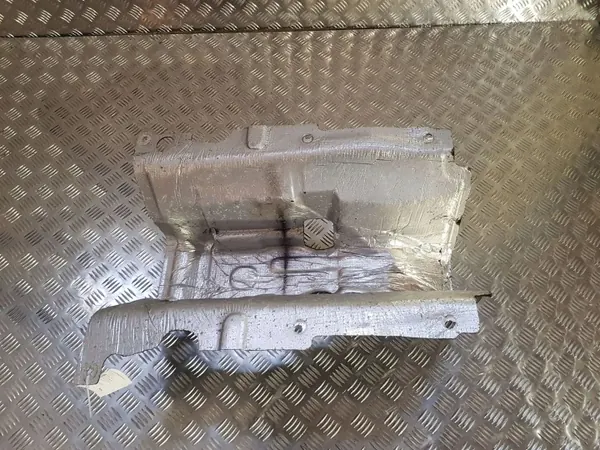 UTO5634 Écran thermique échappement OEM Ford Mustang image 3