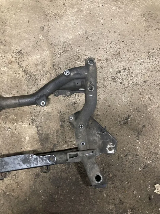 Mercedes-Benz C W204 Voorveren OEM 2046280657 image 3