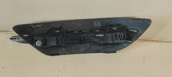 Mercedes-Benz C W204 2013 Luz LED diurna esquerda A2049068900 image 2