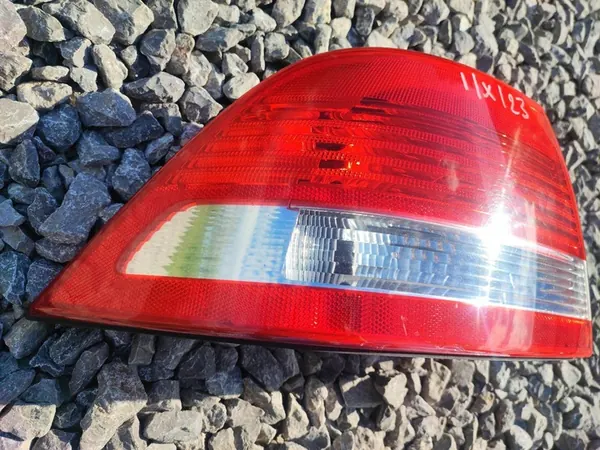 Vänster baklampa Saab 93 II lift sedan image 5