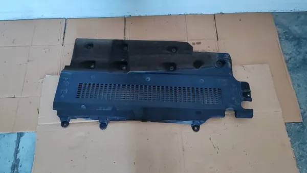 Höger underkroppssköld OEM 748146335R för Dacia Duster II image 2