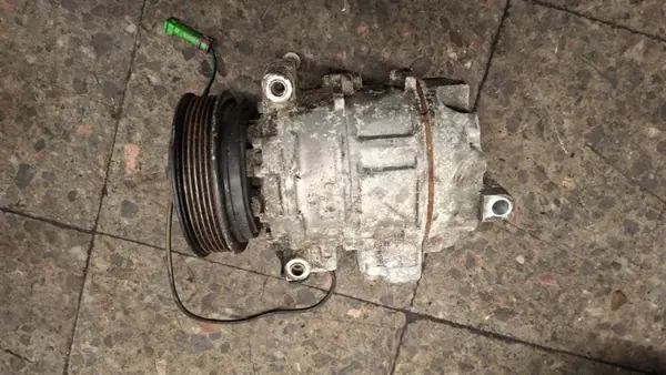 A/C Compressor Audi A6 C4 2.6 AHA 70k 4B0260805B image 2
