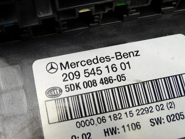 Módulo de control Mercedes OEM 2095451601 para Clase C W203 image 4