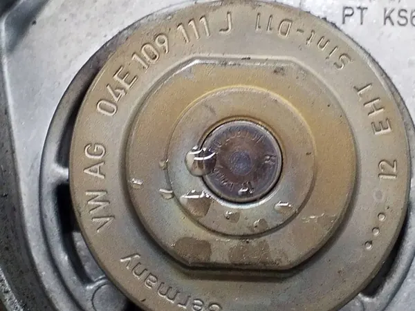 Pompa acqua Volkswagen 04E121042A image 3