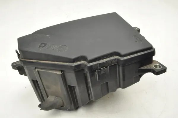 Volvo V90 II Proppskåmslock OEM 31398000 31398001 image 4