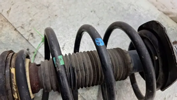 Framvänster Stötdämpare Mercedes Vito A6393203513 image 7