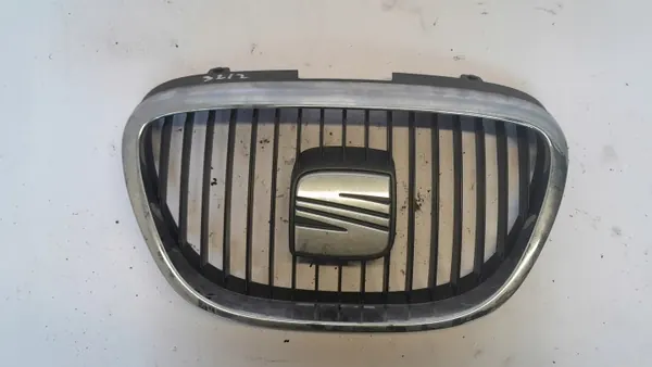 Emblema de grade SEAT TOLEDO III 5P0853654 - Usado image 2