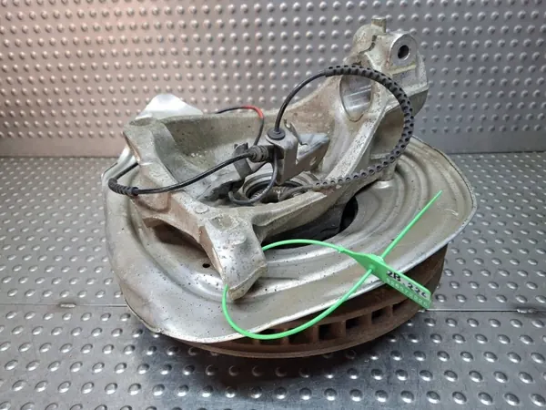 Suporte de roda dianteiro esquerdo OEM S26372226 BMW G42 image 2