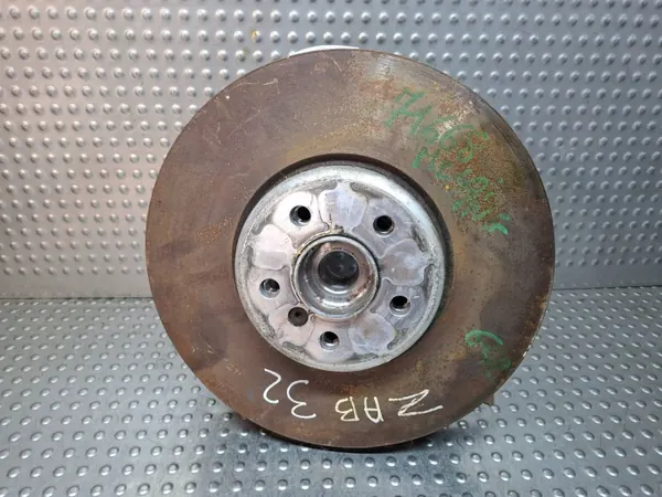 Suporte de roda dianteiro esquerdo OEM S26372226 BMW G42 image 4