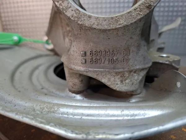 Suporte de roda dianteiro esquerdo OEM S26372226 BMW G42 image 5