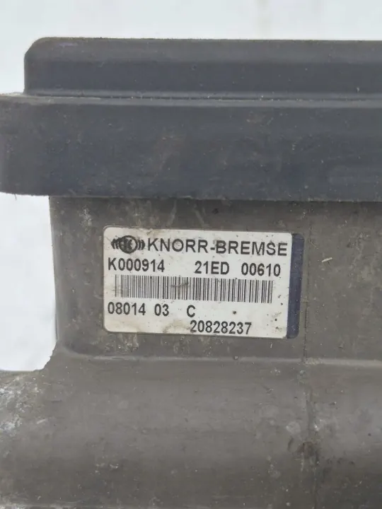 K000914 20828237 Soupape Modulateur EBS pour Renault Volvo image 3
