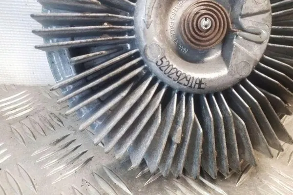 Fläktkoppling, Viskös DODGE NITRO 2.8L Diesel image 2