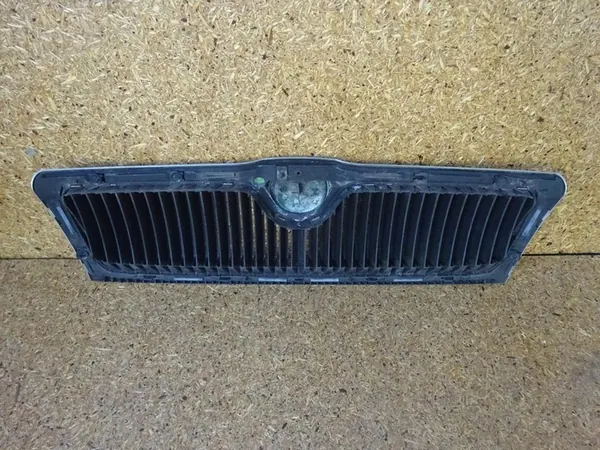 Griglia Paraurti Anteriore SKODA OCTAVIA II VRS 1Z0853668 image 4