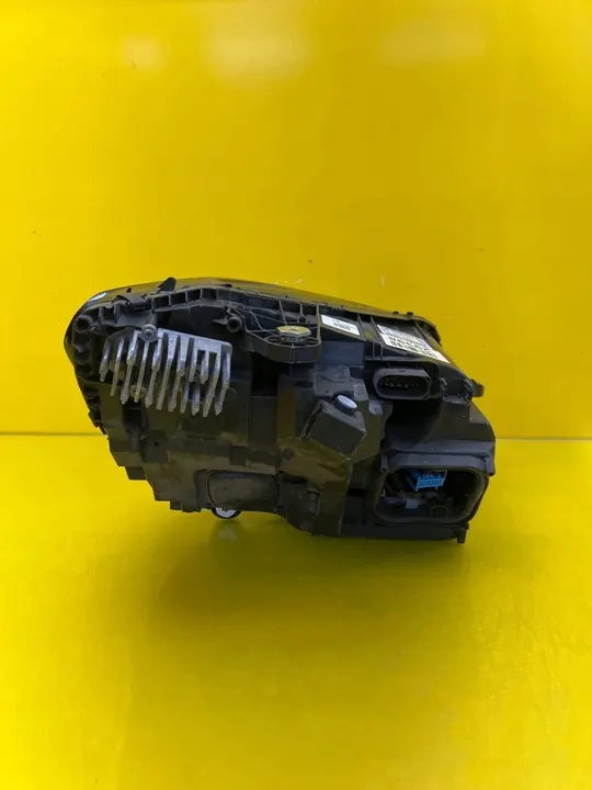 Linker Koplamp Mercedes C-Klasse W205 Full LED ILS A2059068102 image 4