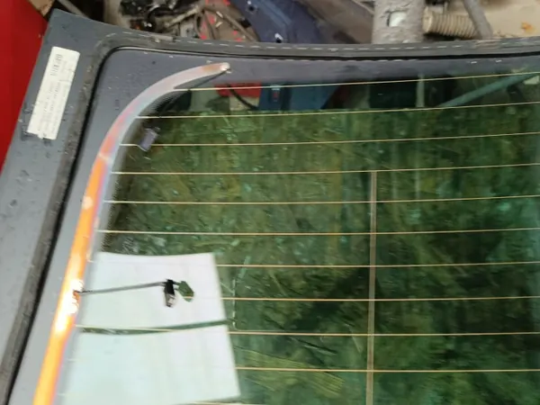 OEM 5NA845051BS Heckklappenglas VW Tiguan Gebraucht image 9