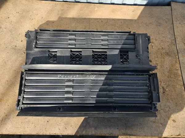 Radiatorrooster OEM 9836958180 voor Peugeot 308 & Opel Astra image 2