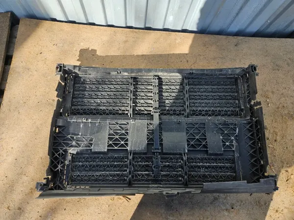 Radiatorrooster OEM 9836958180 voor Peugeot 308 & Opel Astra image 3