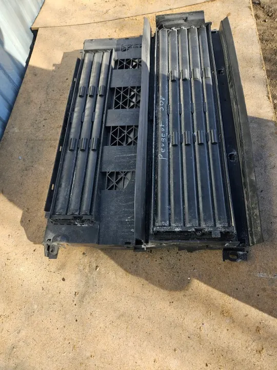 Radiatorrooster OEM 9836958180 voor Peugeot 308 & Opel Astra image 5