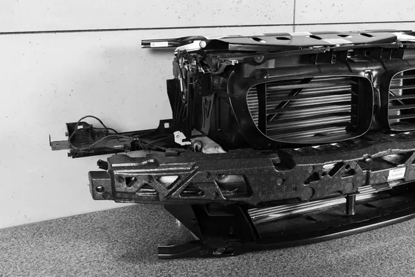 BMW 5 F10 F11 Frontverstärkung N20 520i image 7