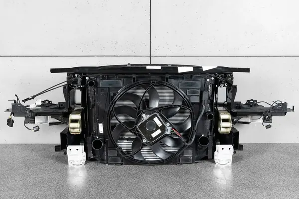 BMW 5 F10 F11 Frontverstärkung N20 520i image 9