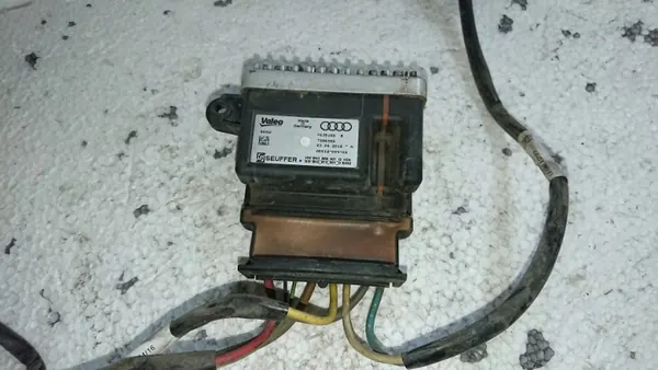 Unité de Commande Ventilateur Audi OEM 8K0910501 - Occasion image 3