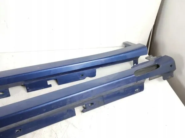 BMW X3 G01 Oikea kynnyslista OEM 8064808 image 7