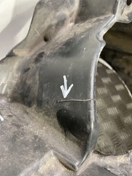 Toyota GT86 Taka pyöränkaari OEM FBZ8181 image 4