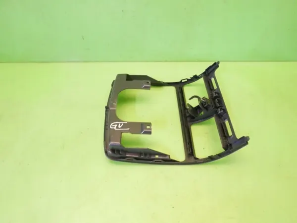 Marco salpicadero centro superior OEM 1K0819743B VW Golf V image 6