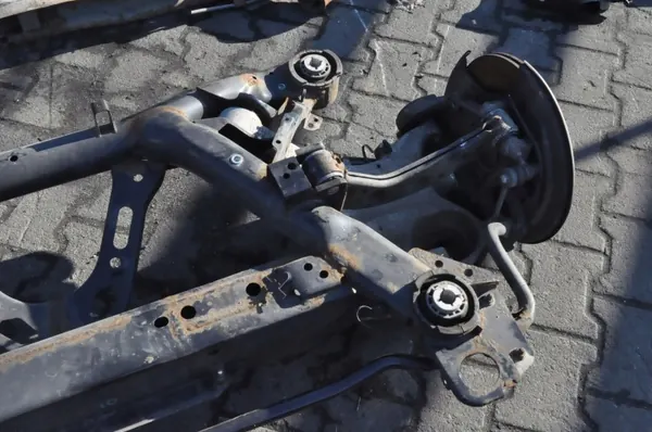 Volvo S60 III V60 bakfjädring OEM 32246521 image 4
