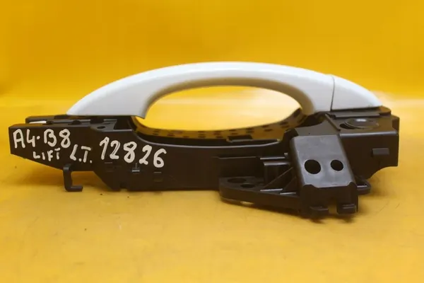 Vasen takaluukun kahva Audi A4 B8 Lift image 2