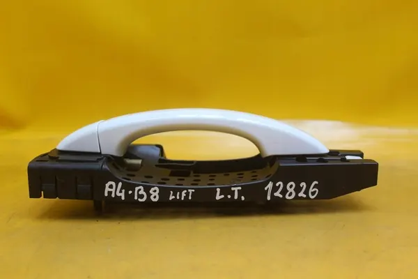 Vasen takaluukun kahva Audi A4 B8 Lift image 4