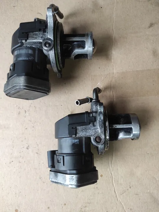 Válvula EGR Mercedes W169 W245 2.0 CDI A6401401860 image 3