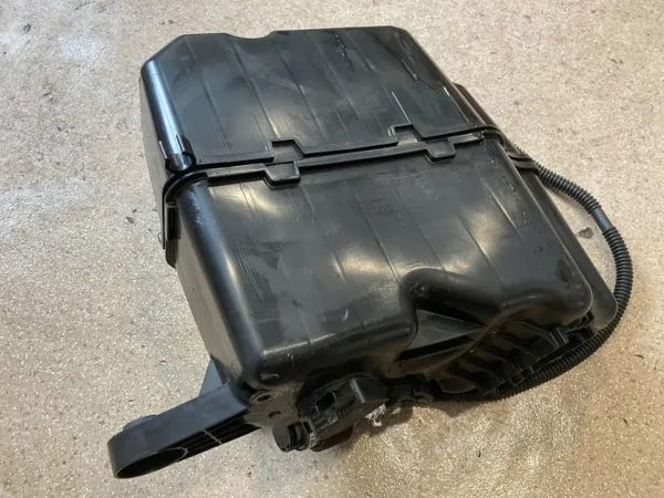 Tanque AdBlue BMW OEM 7377944 para X4 G02 X3 G01 image 10