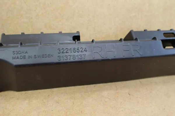 Volvo XC90 II oikea etu kynnyskiinnike OEM 32216524 image 6