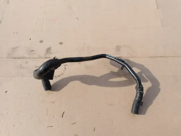 Tuyau d'eau OEM 04L121064F pour VW Passat B8, Golf VII image 2