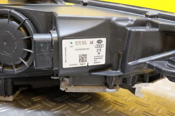 AUDI A3 S3 8V 2013 Faro Xenón Izquierdo image 10