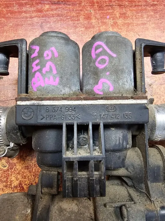 Solénoïde de Valve d'Eau BMW E39 E38 8374994 image 2