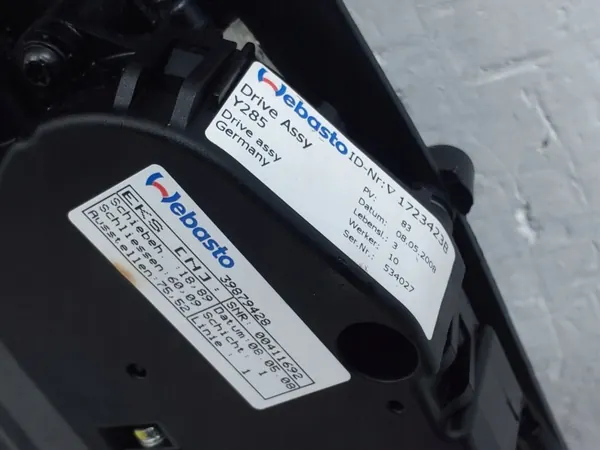 Gebruikt schuifdak OEM 39879428 voor Volvo V70 II SW image 3