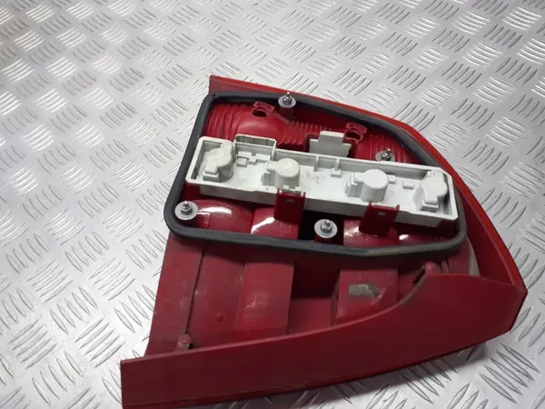 Höger Bakljus Skoda Octavia II 1.9 TDI image 3