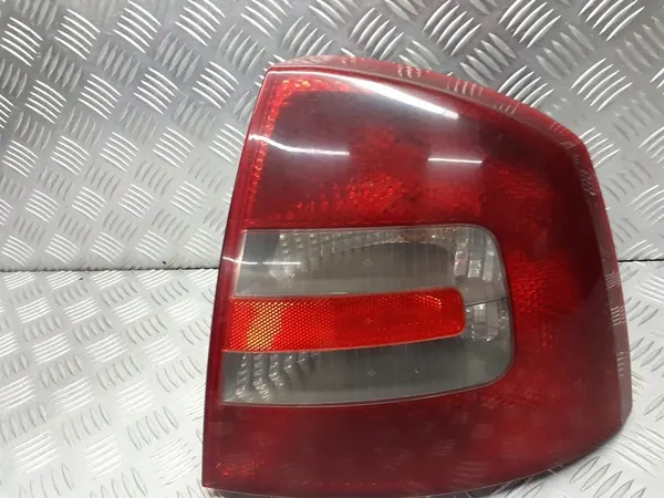 Höger Bakljus Skoda Octavia II 1.9 TDI image 4
