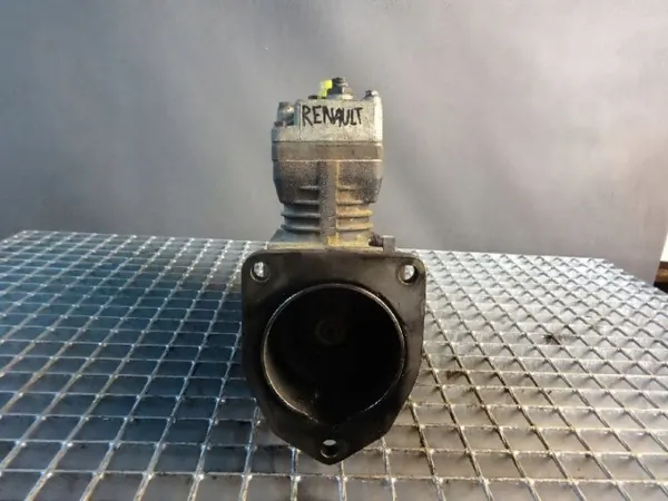 Compresor Knorr OEM SEB 01455X00 - Usado image 4