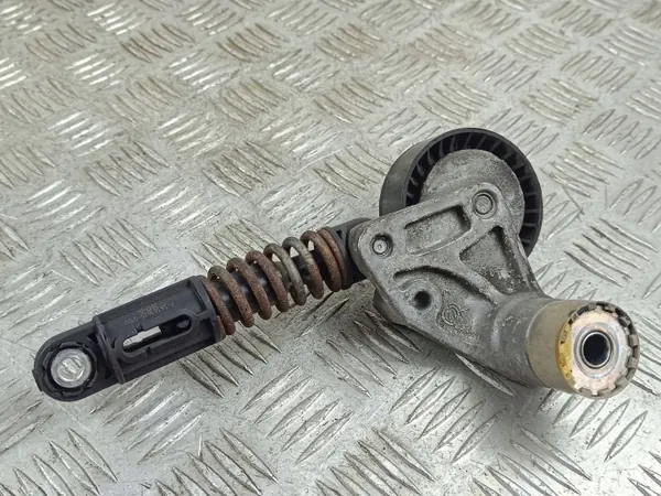 SsangYong Rexton Alternatorriemspanner OEM F56361605 image 3