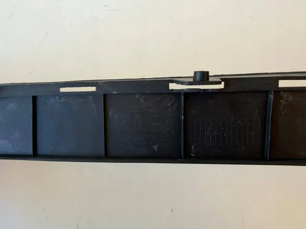 HYUNDAI I20 Takapuskuri 86590-1J500 OEM image 2