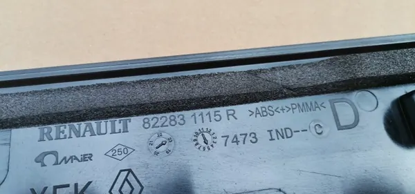OEM 822831115R Oikea pilarikansi Mercedes Citan image 7