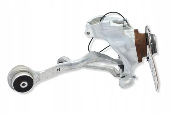 Voorlinker wieldrager OEM 6853651MWGK BMW F20 image 3