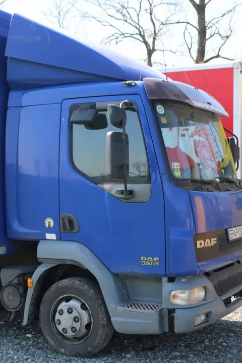Cabine DAF 45 LF couchette OEM 123 - Complète d'occasion image 4