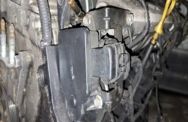 Spjällhus OEM 2773226 för Kia Ceed 1.6L 2007 image 2